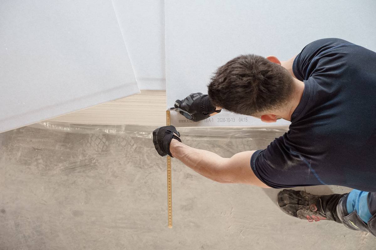 How to Choose Carpet Padding: The Expert’s No-BS Guide to Underfoot Comfort